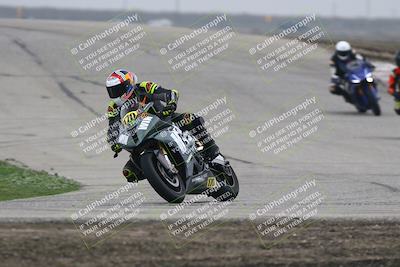 media/Nov-29-2025-TrackDaz (Sat) [[10ae2d9bce]]/B Group/Session 3 (Outside Grapevine)/